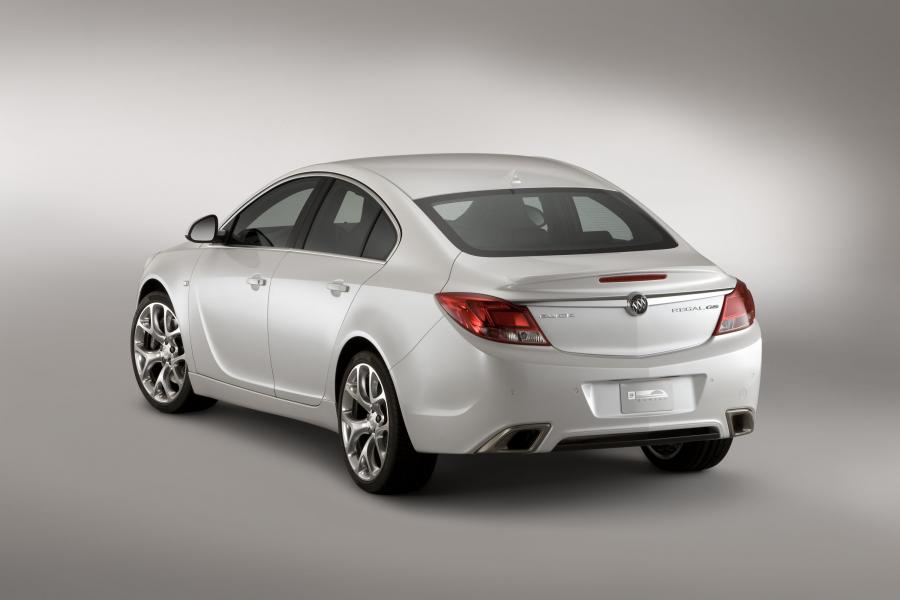  Buick Regal GS Concept 2010 года  (фото 9 из 17)